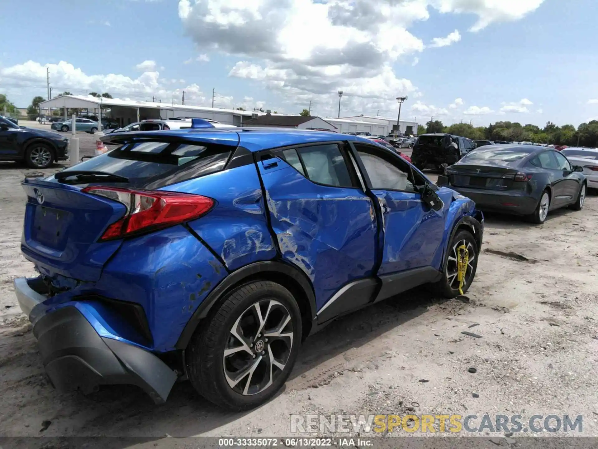 4 Photograph of a damaged car NMTKHMBX7MR134427 TOYOTA C-HR 2021