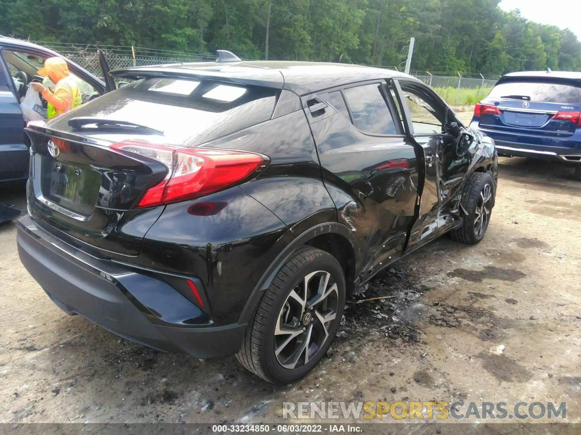 4 Photograph of a damaged car NMTKHMBX8MR122464 TOYOTA C-HR 2021