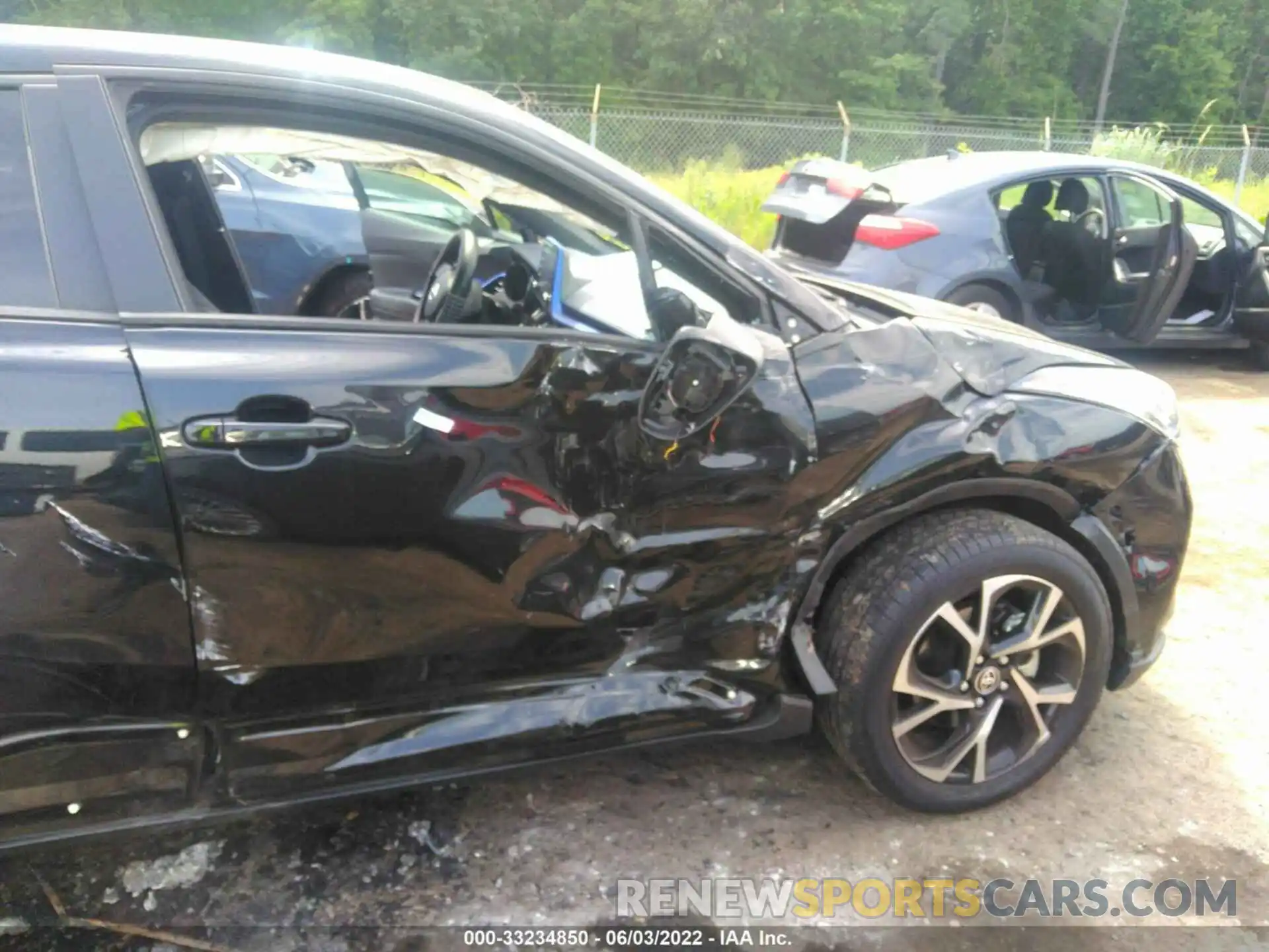 6 Photograph of a damaged car NMTKHMBX8MR122464 TOYOTA C-HR 2021