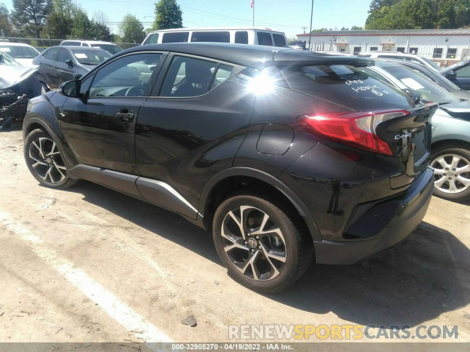 3 Photograph of a damaged car NMTKHMBX8MR123467 TOYOTA C-HR 2021