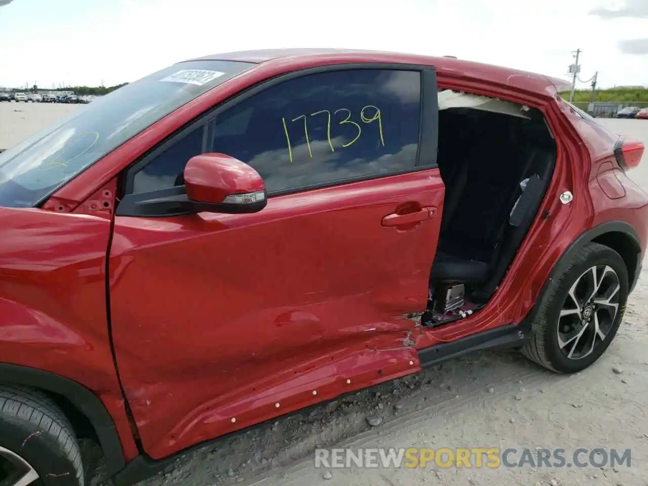 9 Photograph of a damaged car NMTKHMBX8MR124425 TOYOTA C-HR 2021