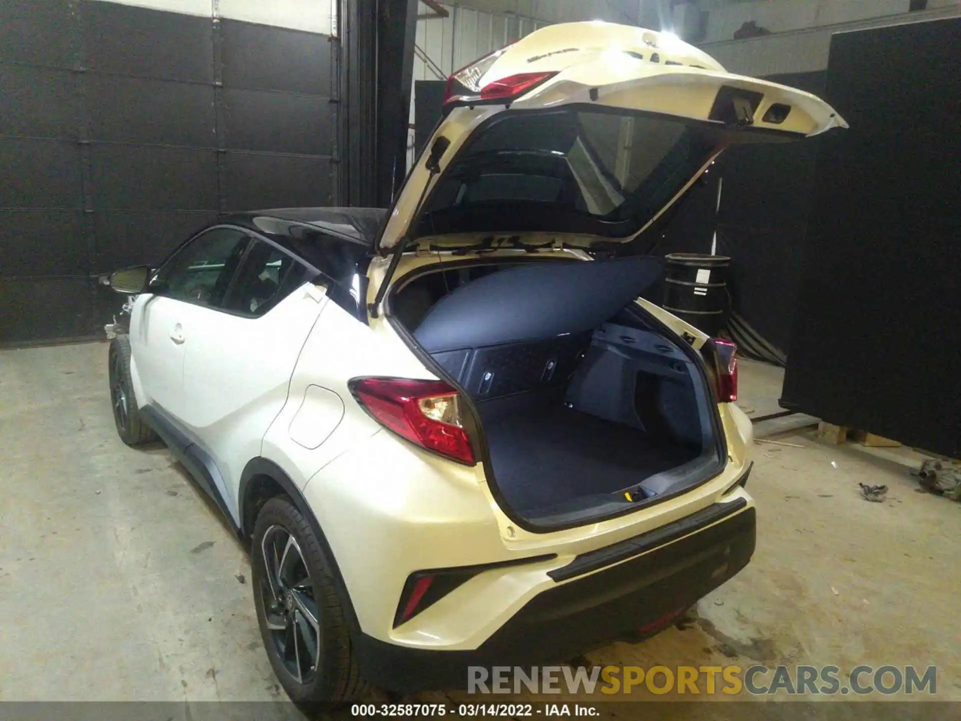 3 Photograph of a damaged car NMTKHMBX8MR134257 TOYOTA C-HR 2021