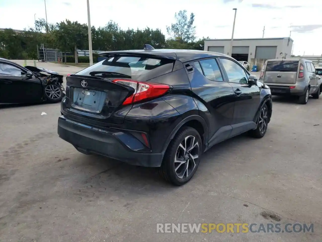 4 Photograph of a damaged car NMTKHMBX9MR122103 TOYOTA C-HR 2021