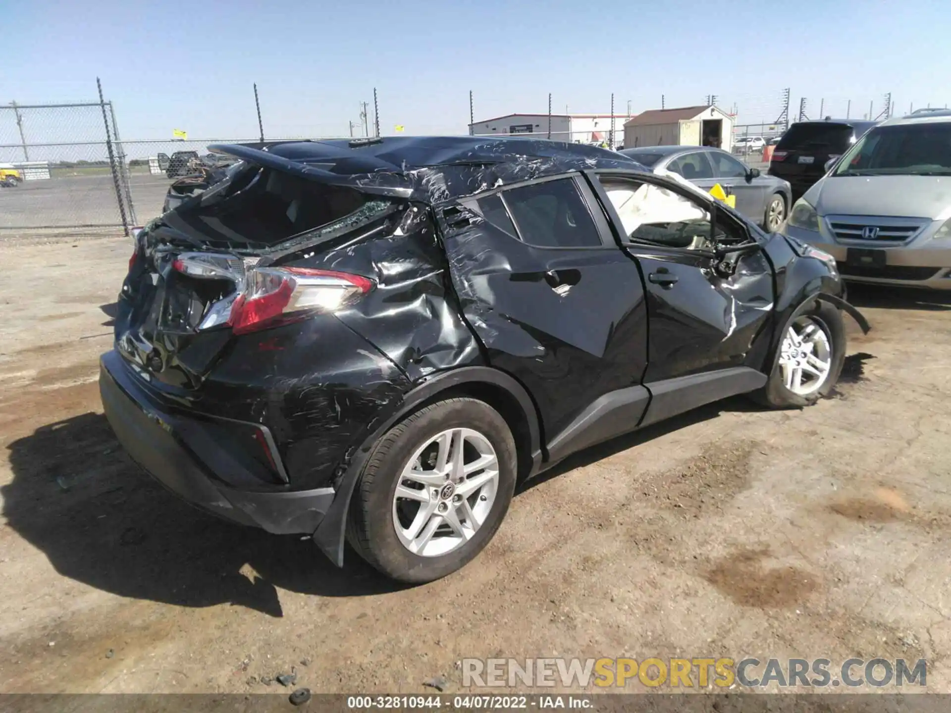 4 Фотография поврежденного автомобиля NMTKHMBX9MR125471 TOYOTA C-HR 2021