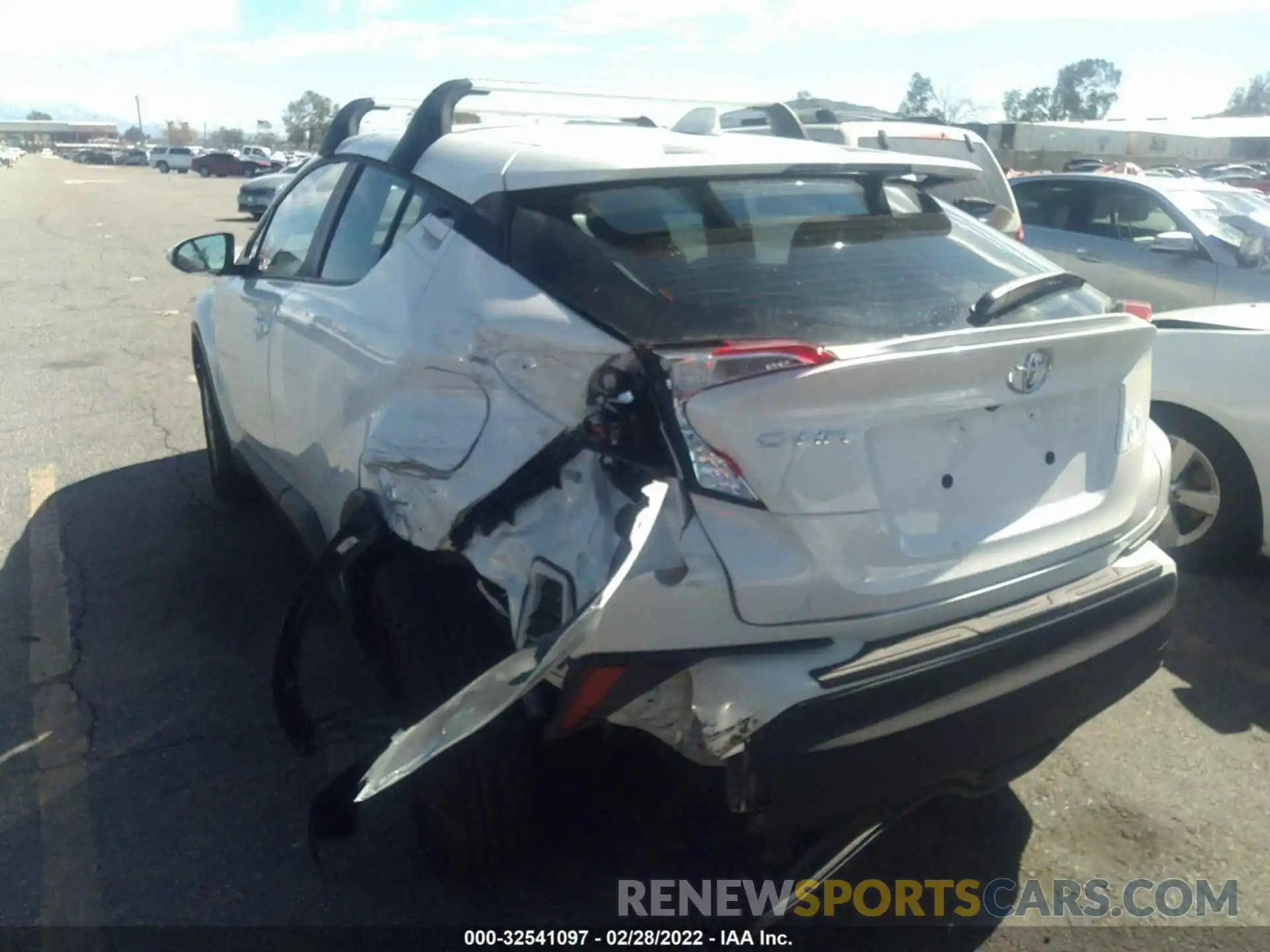 3 Photograph of a damaged car NMTKHMBX9MR134039 TOYOTA C-HR 2021