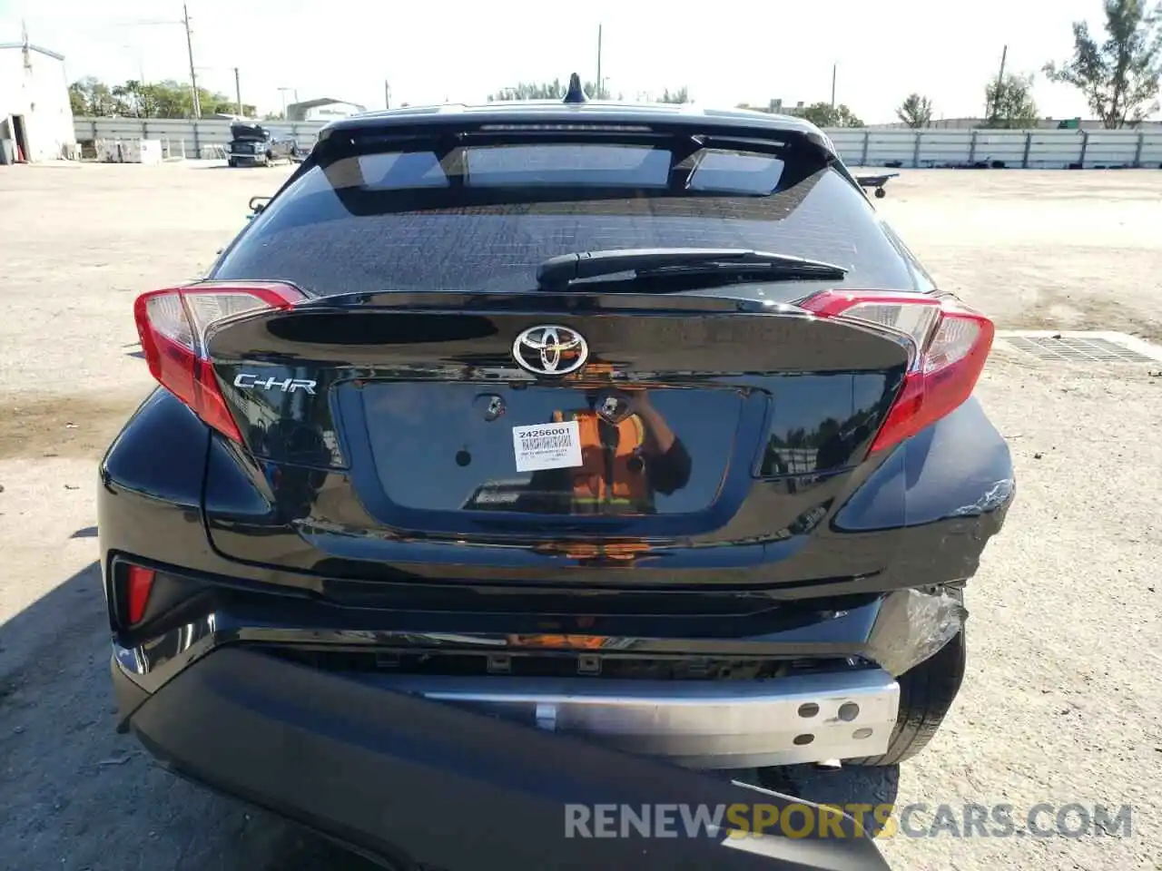 6 Photograph of a damaged car NMTKHMBX9MR134476 TOYOTA C-HR 2021