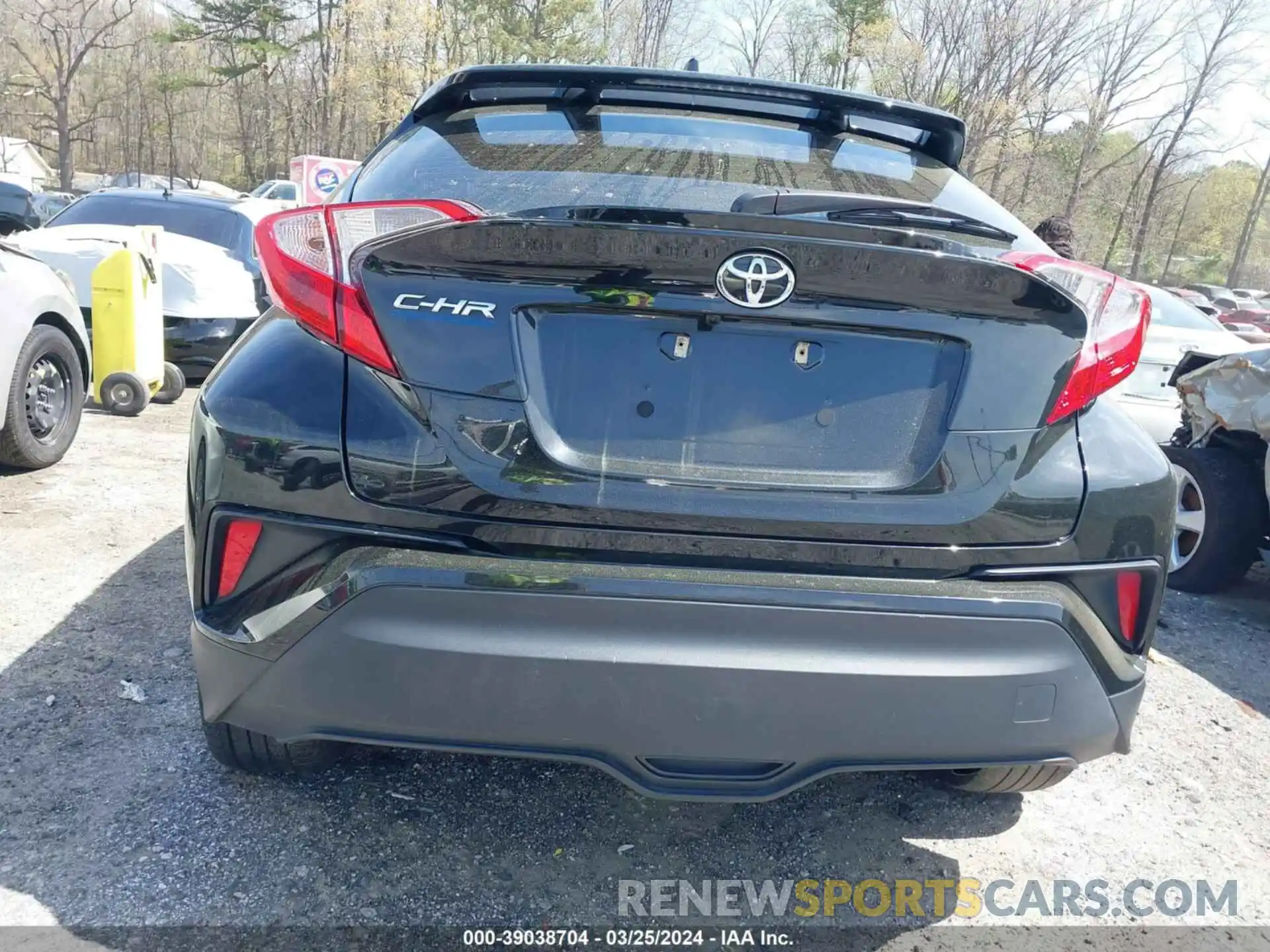 16 Photograph of a damaged car NMTKHMBXXMR121428 TOYOTA C-HR 2021