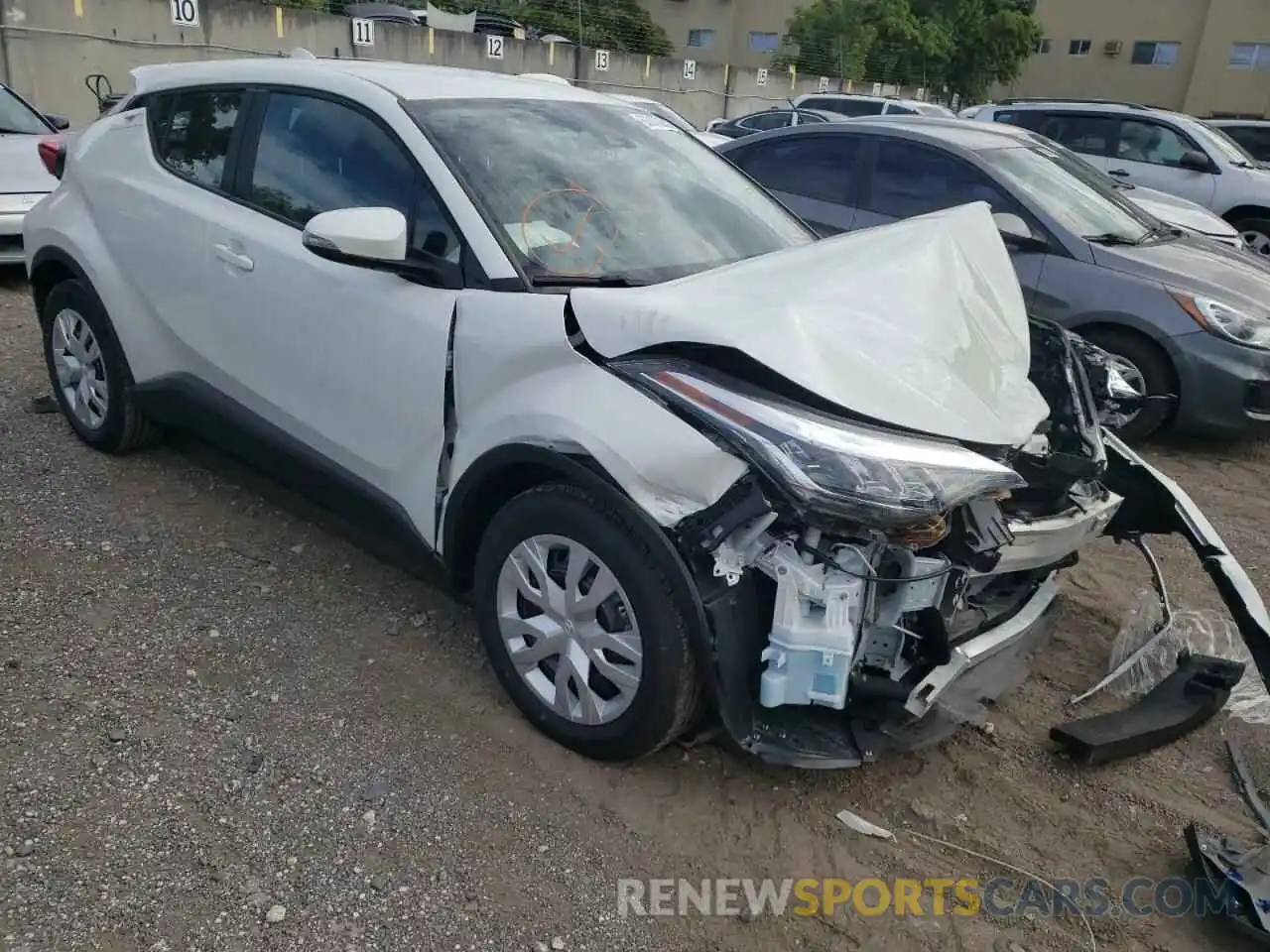 1 Photograph of a damaged car NMTKHMBXXMR130548 TOYOTA C-HR 2021