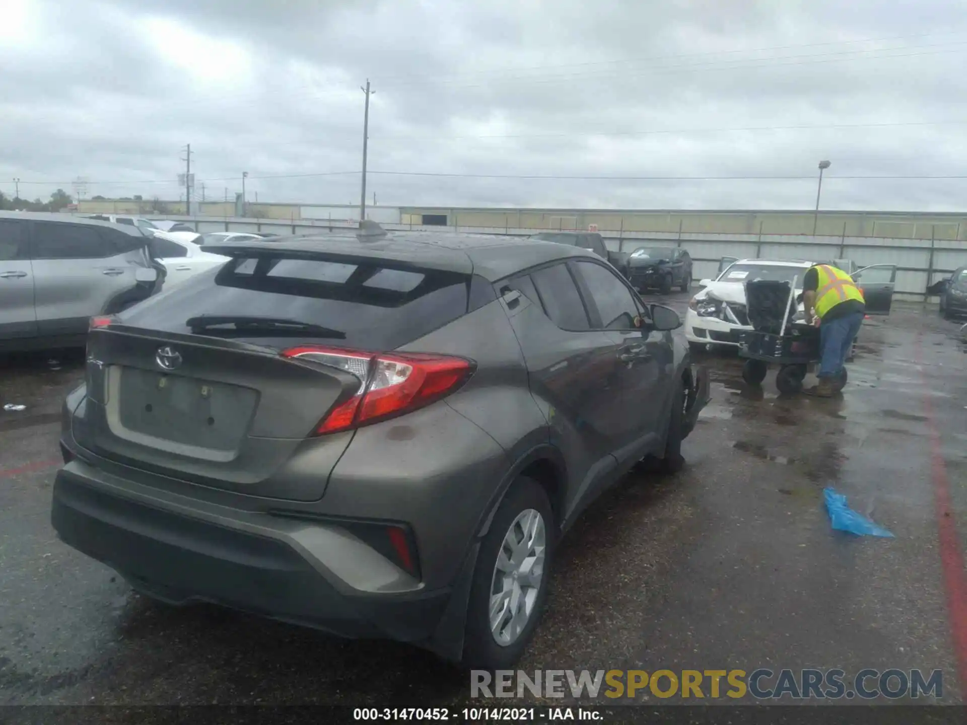 4 Photograph of a damaged car NMTKHMBXXMR131375 TOYOTA C-HR 2021