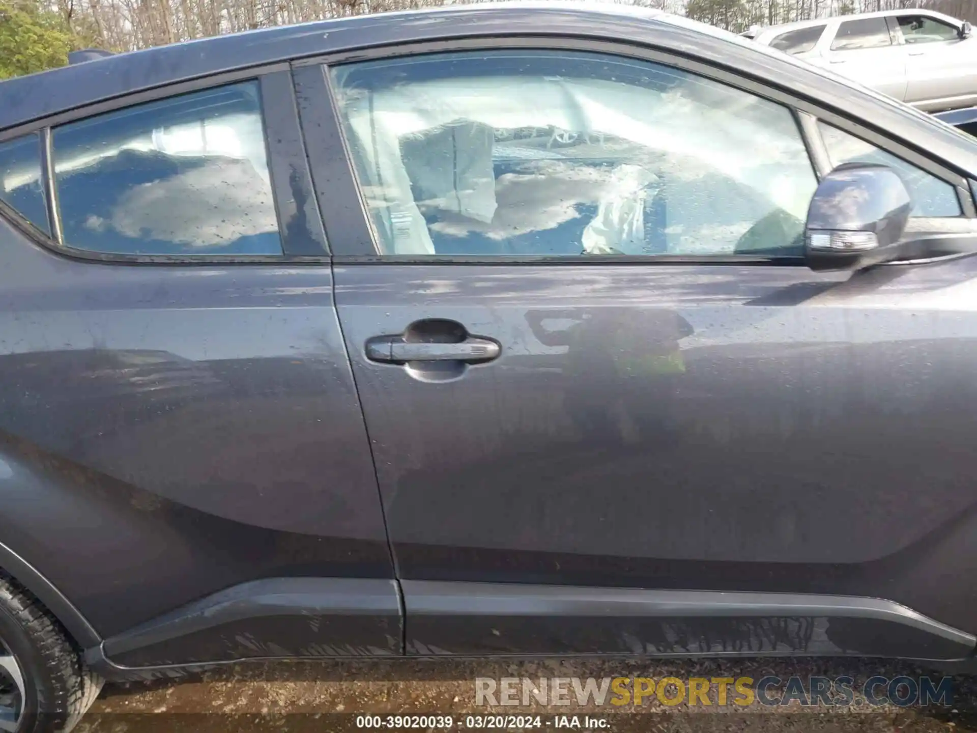 14 Photograph of a damaged car NMTKHMBXXNR145634 TOYOTA C-HR 2022