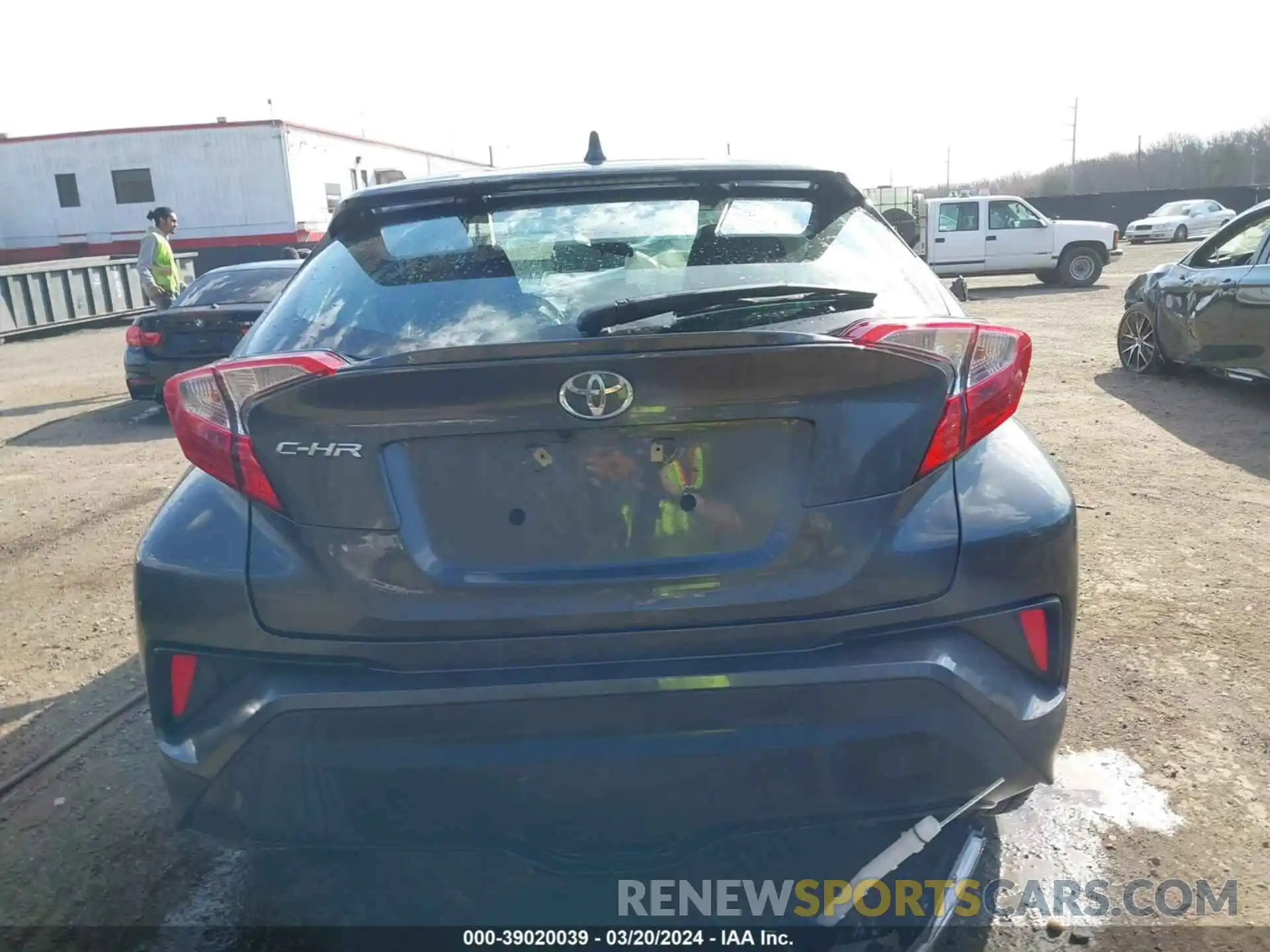 17 Photograph of a damaged car NMTKHMBXXNR145634 TOYOTA C-HR 2022
