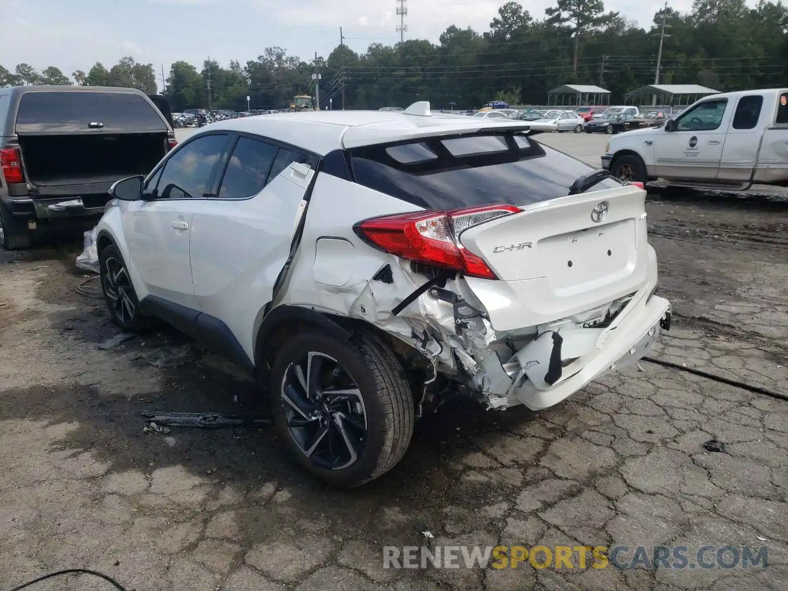 3 Photograph of a damaged car NMTKHMBX5MR126665 TOYOTA C-HR LE 2021