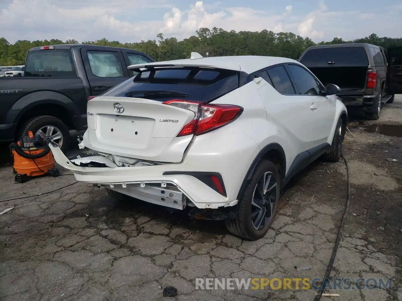 4 Photograph of a damaged car NMTKHMBX5MR126665 TOYOTA C-HR LE 2021