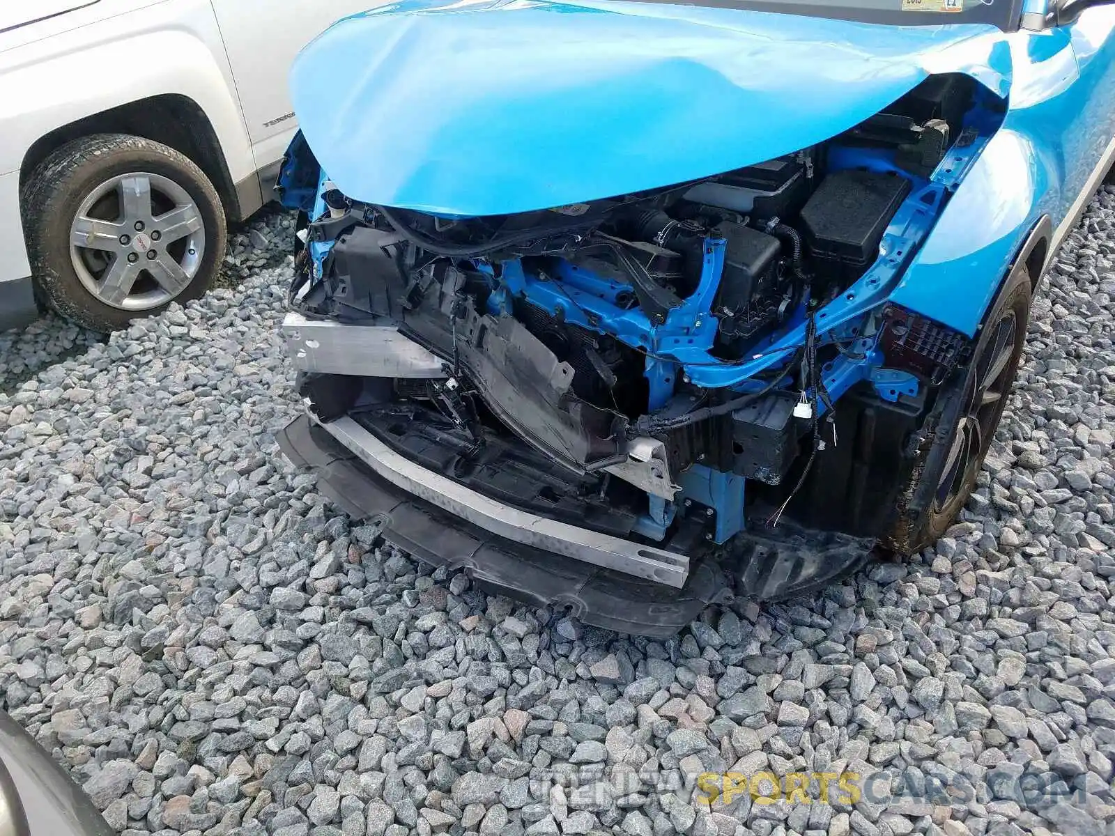 9 Photograph of a damaged car JTNKHMBX0K1026903 TOYOTA C-HR XLE 2019