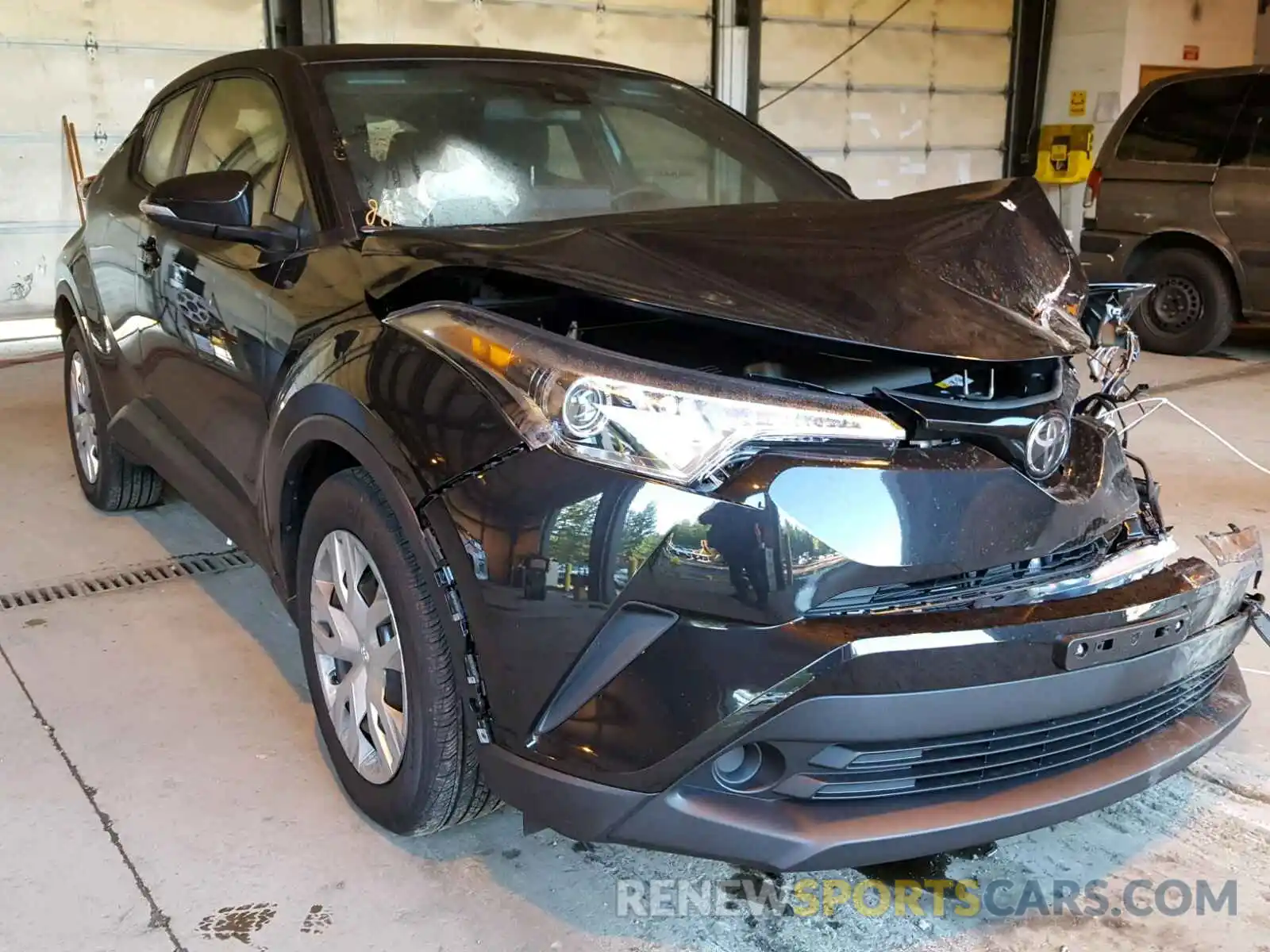 1 Photograph of a damaged car JTNKHMBX1K1012167 TOYOTA C-HR XLE 2019