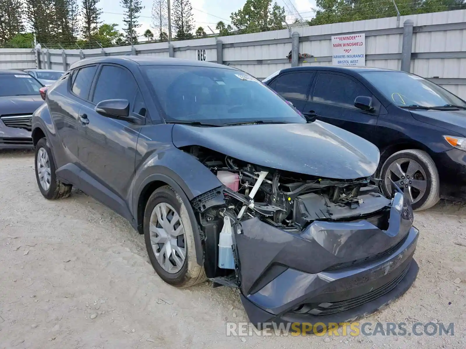 1 Photograph of a damaged car JTNKHMBX1K1026294 TOYOTA C-HR XLE 2019