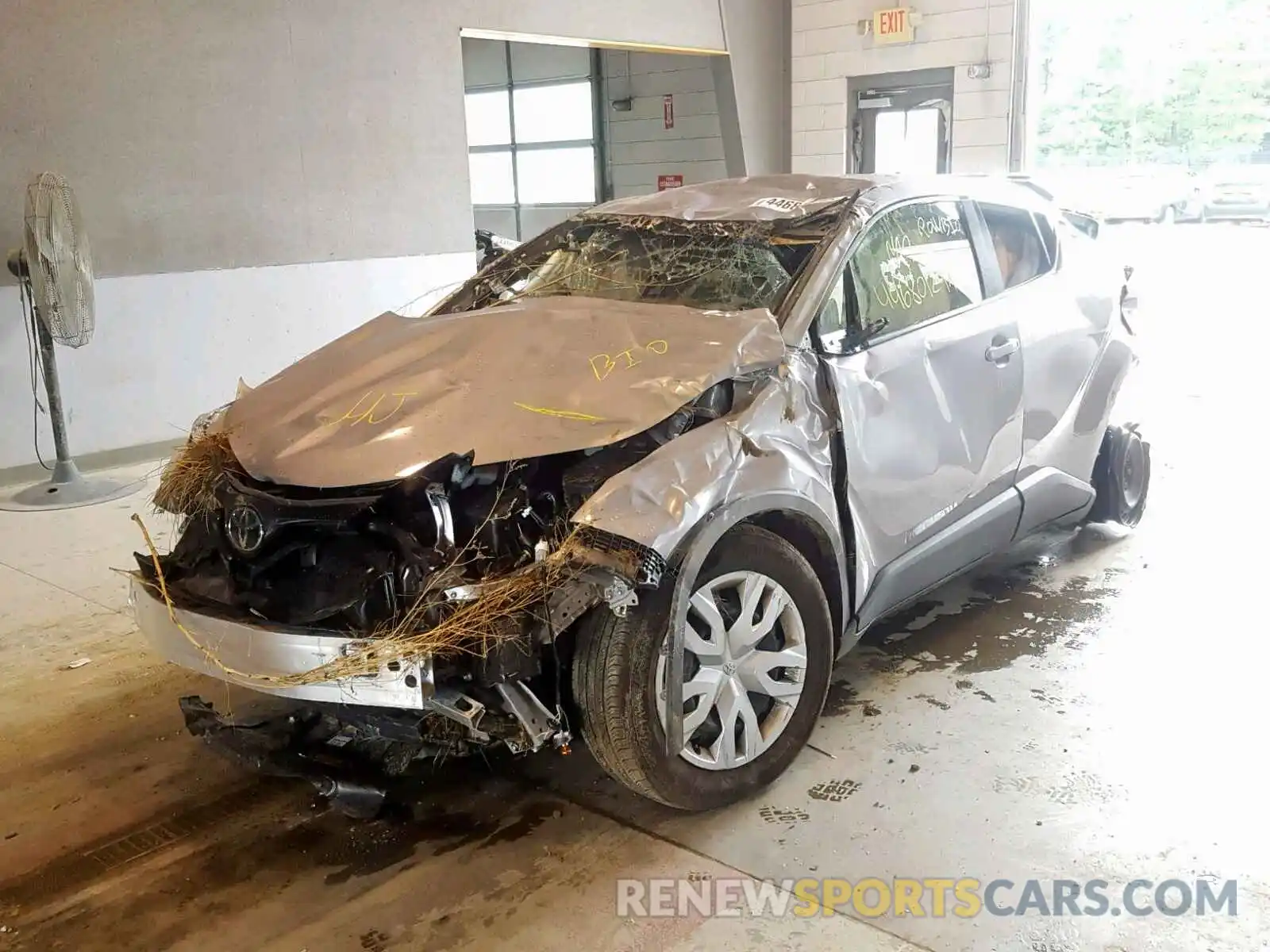 2 Photograph of a damaged car JTNKHMBX1K1033214 TOYOTA C-HR XLE 2019