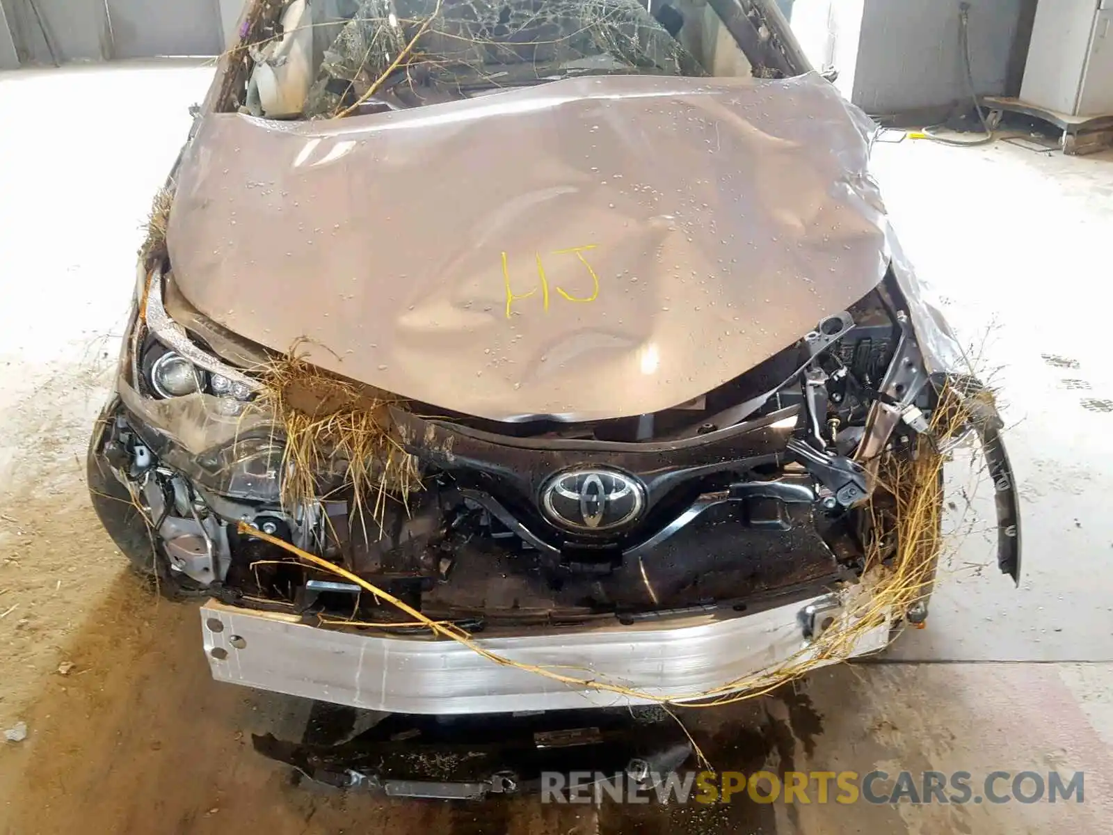 7 Photograph of a damaged car JTNKHMBX1K1033214 TOYOTA C-HR XLE 2019