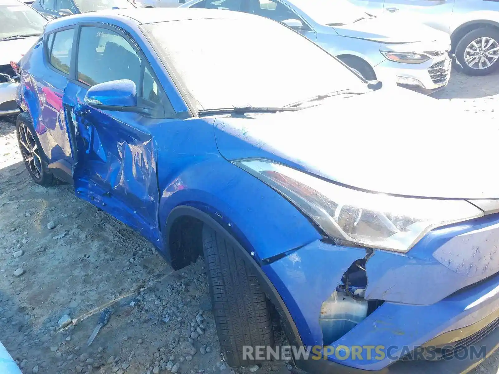 10 Photograph of a damaged car JTNKHMBX1K1036582 TOYOTA C-HR XLE 2019