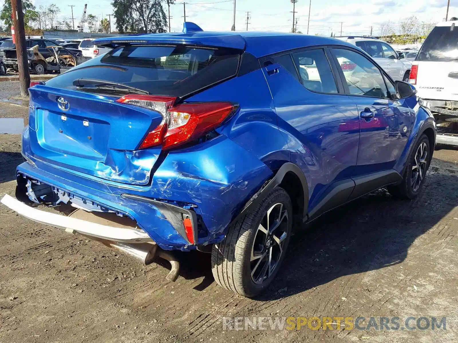 4 Photograph of a damaged car JTNKHMBX2K1041659 TOYOTA C-HR XLE 2019