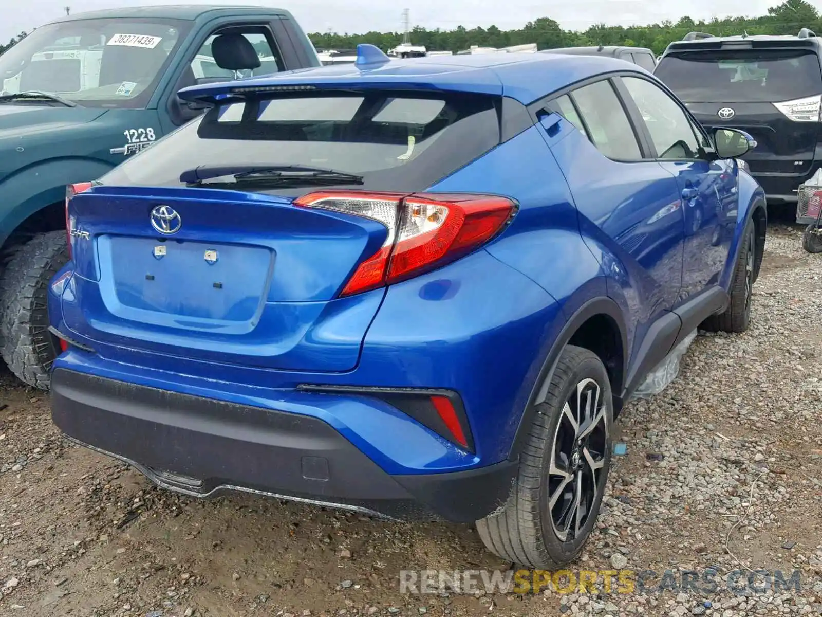 4 Photograph of a damaged car JTNKHMBX3K1036602 TOYOTA C-HR XLE 2019