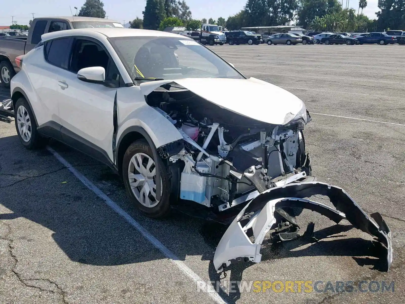 1 Photograph of a damaged car JTNKHMBX3K1042643 TOYOTA C-HR XLE 2019