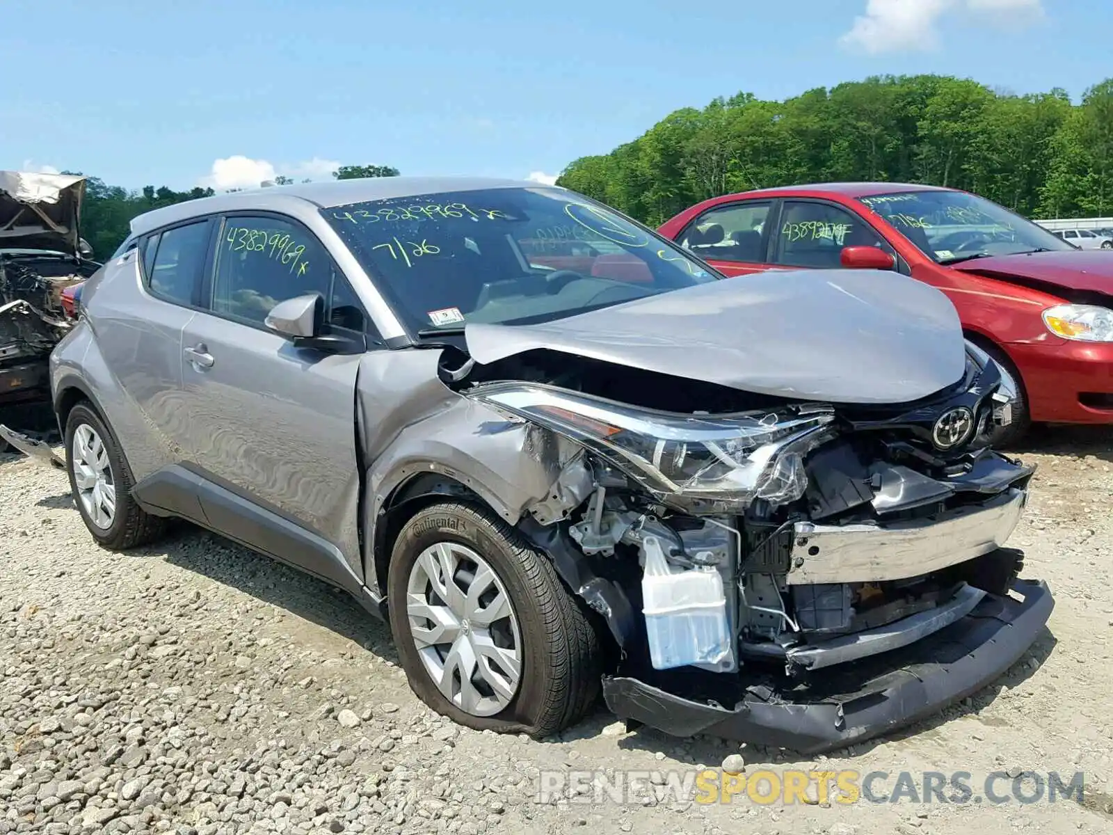 1 Photograph of a damaged car JTNKHMBX4K1019162 TOYOTA C-HR XLE 2019