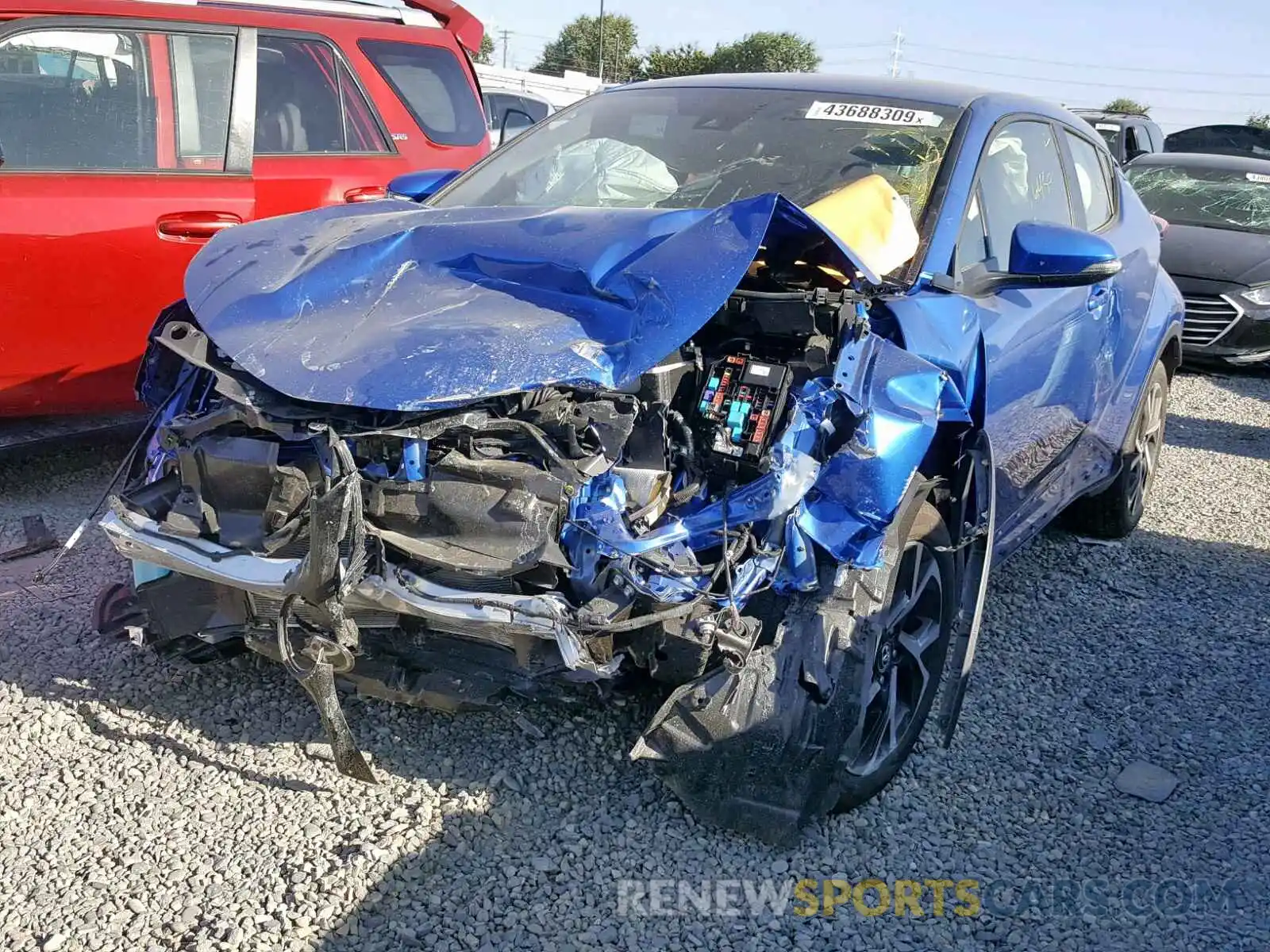 2 Photograph of a damaged car JTNKHMBX4K1041632 TOYOTA C-HR XLE 2019