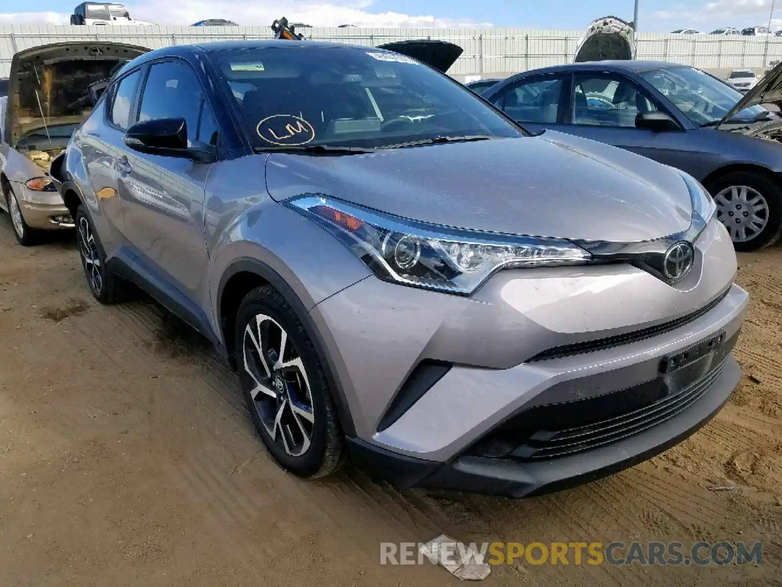 1 Photograph of a damaged car JTNKHMBX6K1017185 TOYOTA C-HR XLE 2019