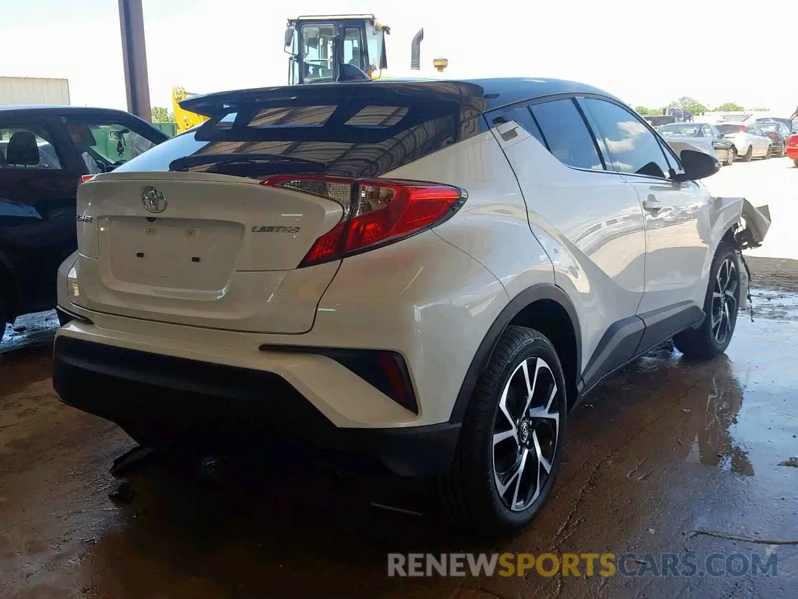 4 Photograph of a damaged car JTNKHMBX6K1040076 TOYOTA C-HR XLE 2019