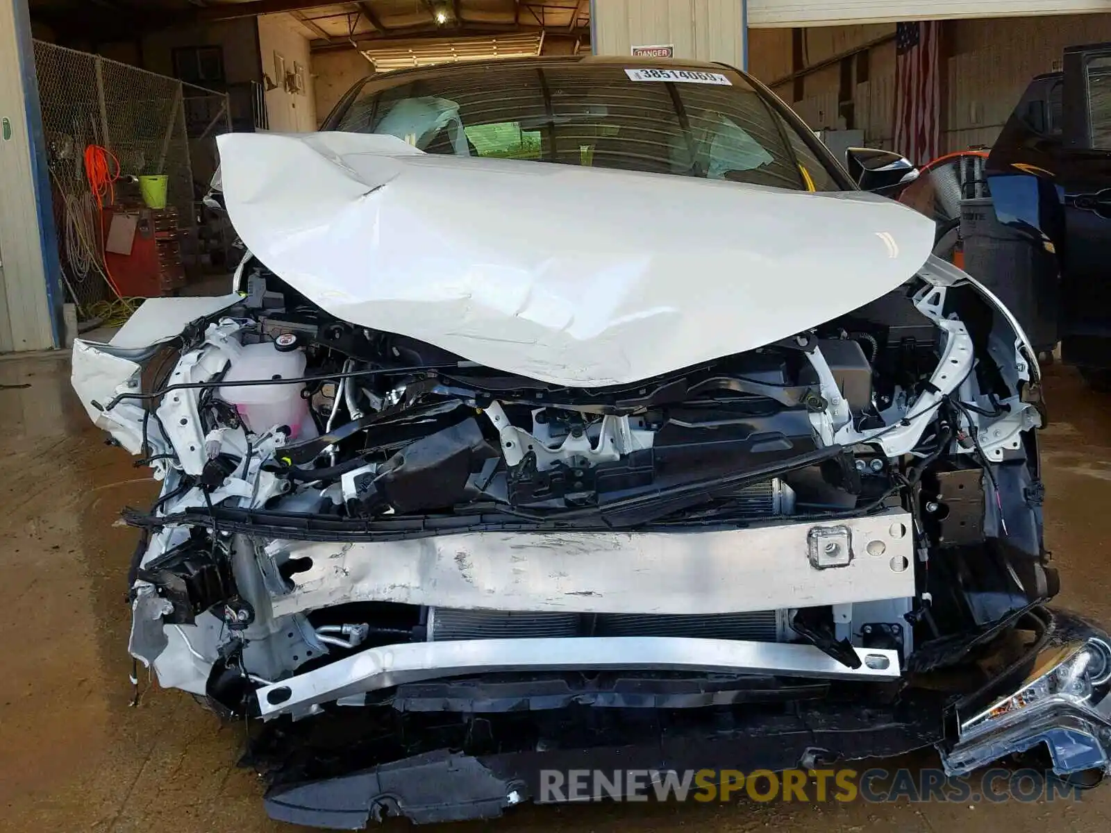 9 Photograph of a damaged car JTNKHMBX6K1040076 TOYOTA C-HR XLE 2019