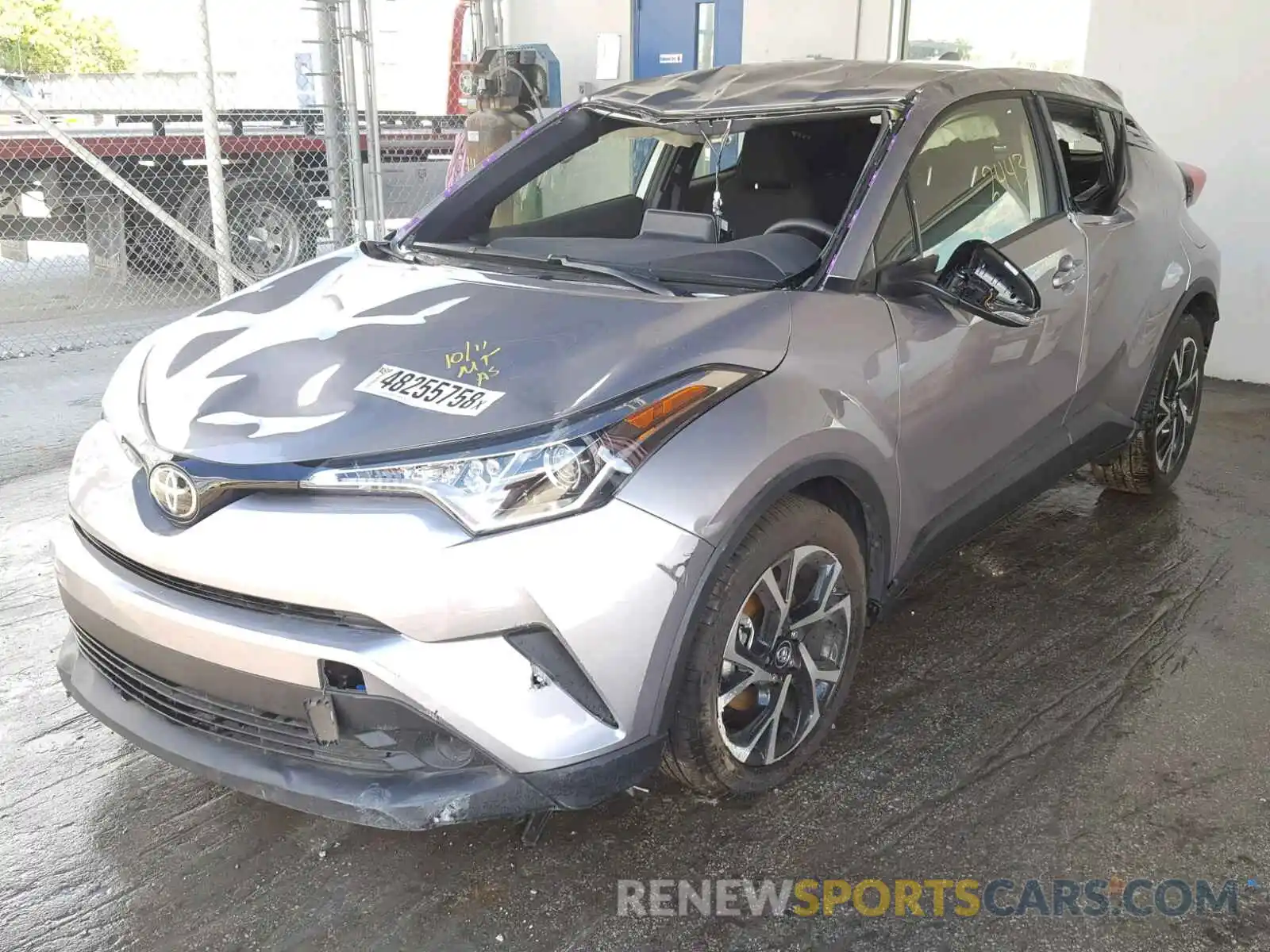 2 Photograph of a damaged car JTNKHMBX8K1012375 TOYOTA C-HR XLE 2019