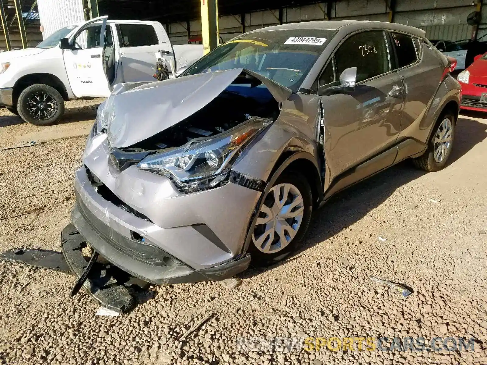 2 Photograph of a damaged car JTNKHMBX8K1039463 TOYOTA C-HR XLE 2019