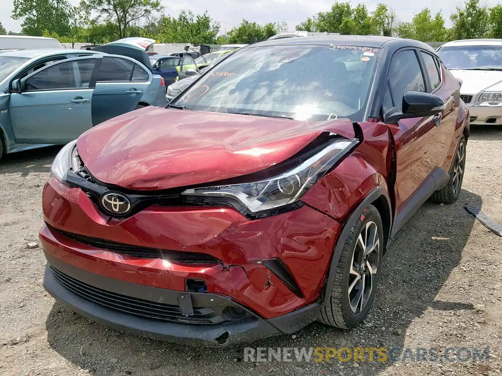 2 Photograph of a damaged car JTNKHMBXXK1018601 TOYOTA C-HR XLE 2019