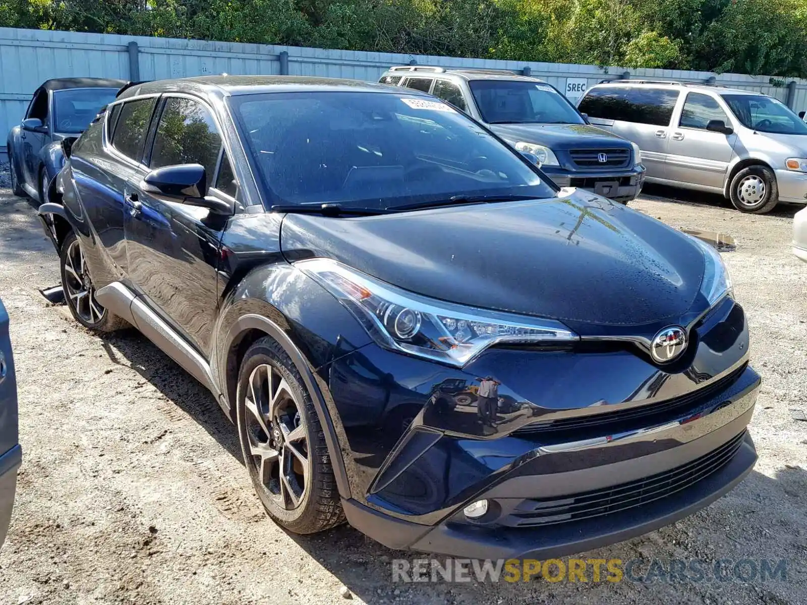 1 Photograph of a damaged car NMTKHMBX0KR070423 TOYOTA C-HR XLE 2019