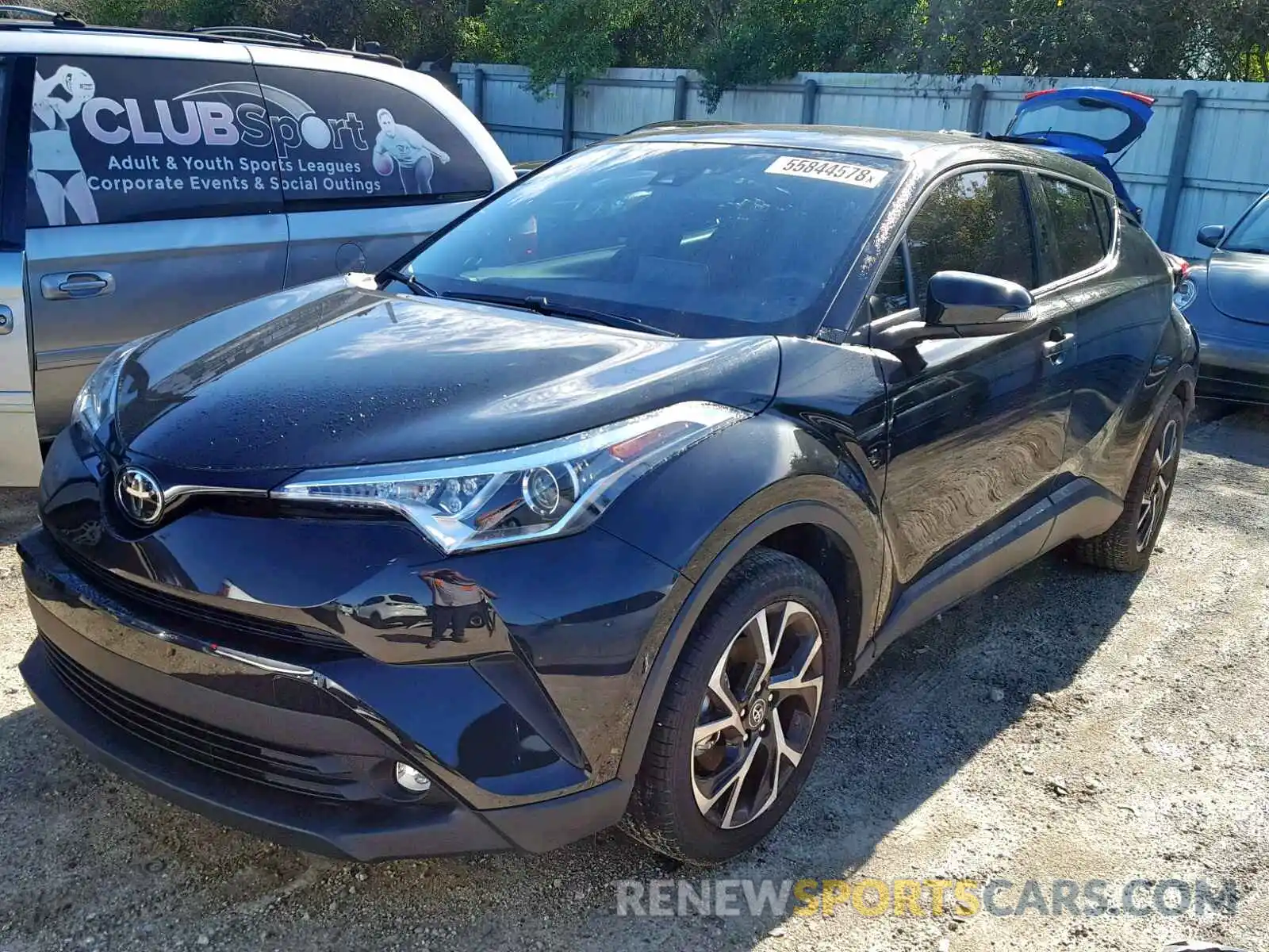 2 Photograph of a damaged car NMTKHMBX0KR070423 TOYOTA C-HR XLE 2019