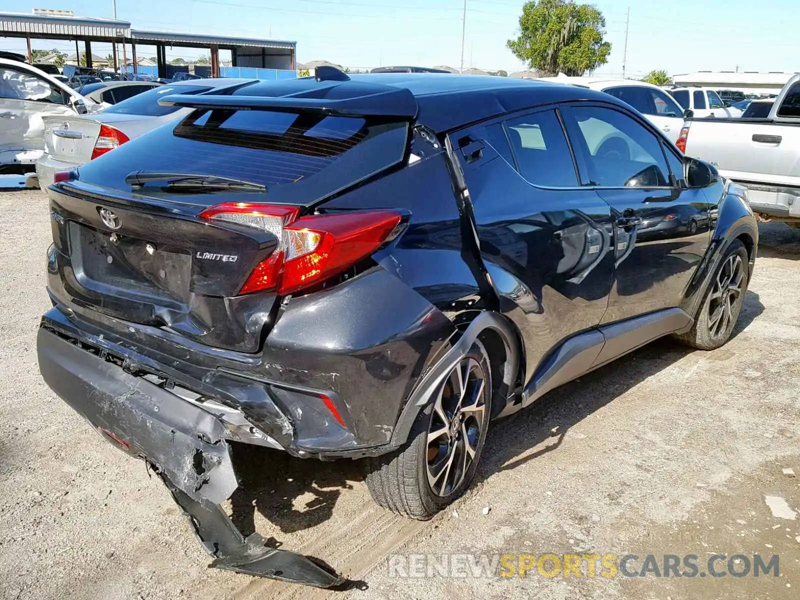 4 Photograph of a damaged car NMTKHMBX0KR070423 TOYOTA C-HR XLE 2019