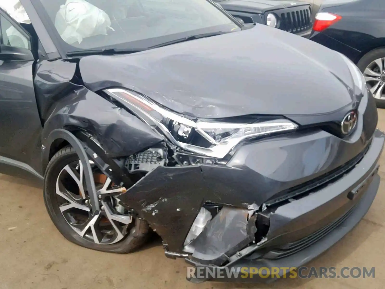 9 Фотография поврежденного автомобиля NMTKHMBX0KR075556 TOYOTA C-HR XLE 2019