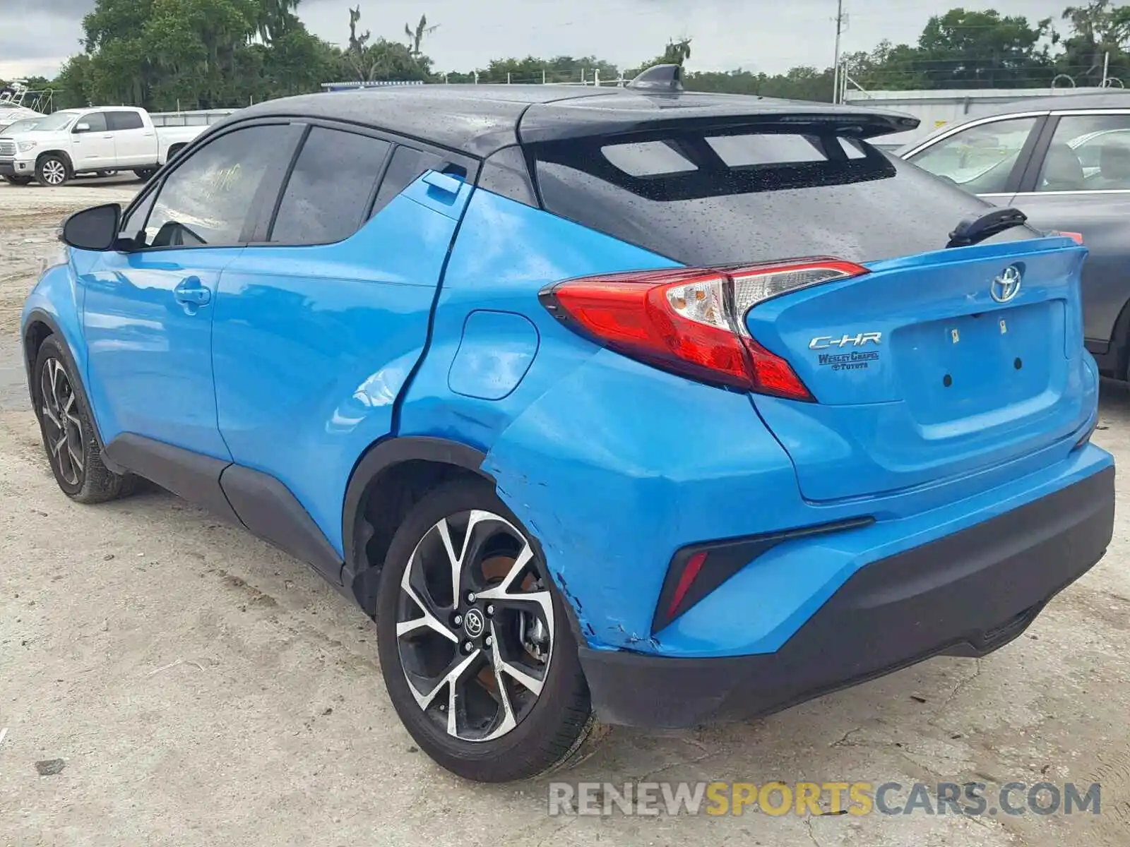 3 Photograph of a damaged car NMTKHMBX2KR090186 TOYOTA C-HR XLE 2019