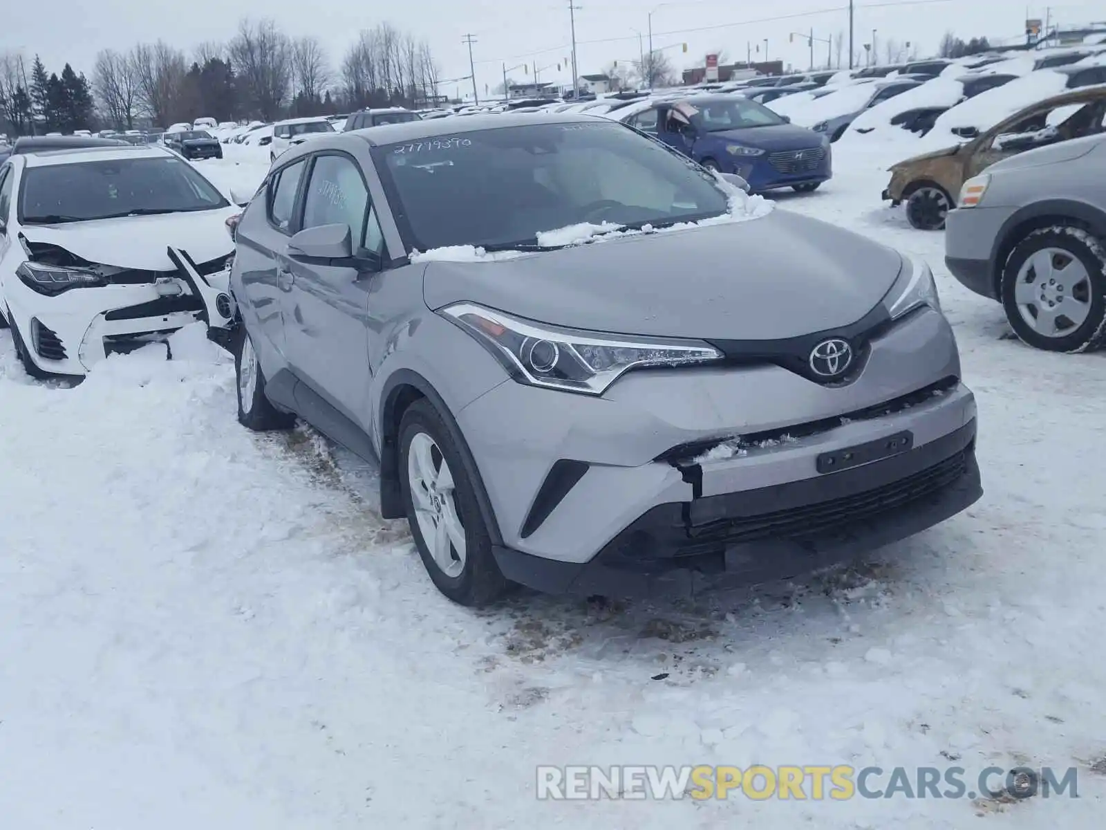 1 Photograph of a damaged car NMTKHMBX6KR067090 TOYOTA C-HR XLE 2019