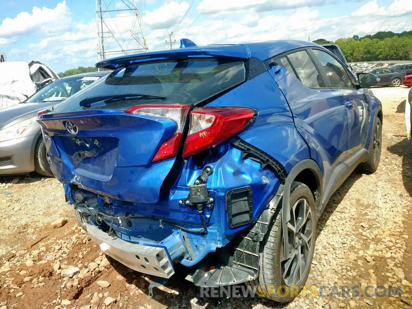 4 Фотография поврежденного автомобиля NMTKHMBX6KR075965 TOYOTA C-HR XLE 2019