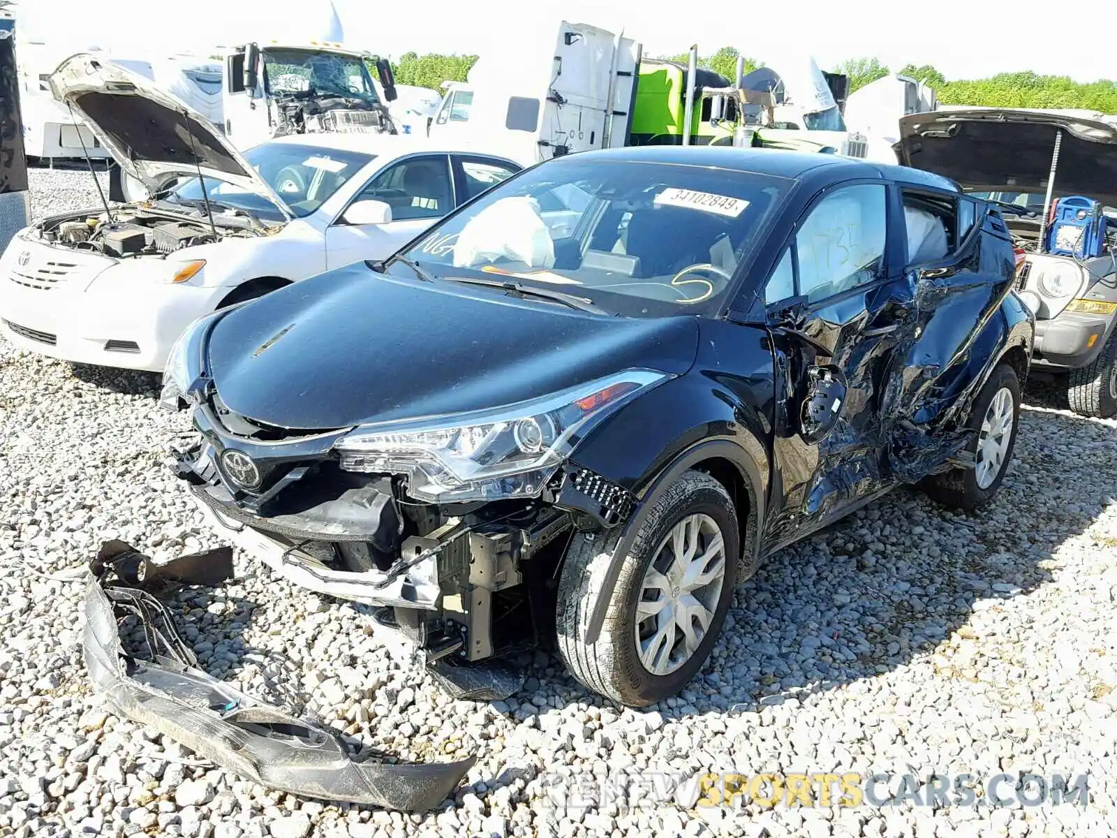 2 Photograph of a damaged car NMTKHMBX6KR080034 TOYOTA C-HR XLE 2019