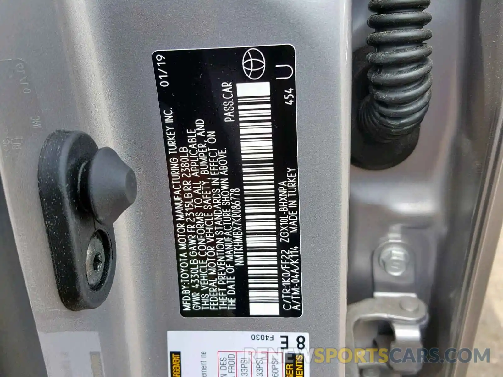 10 Фотография поврежденного автомобиля NMTKHMBX7KR086778 TOYOTA C-HR XLE 2019