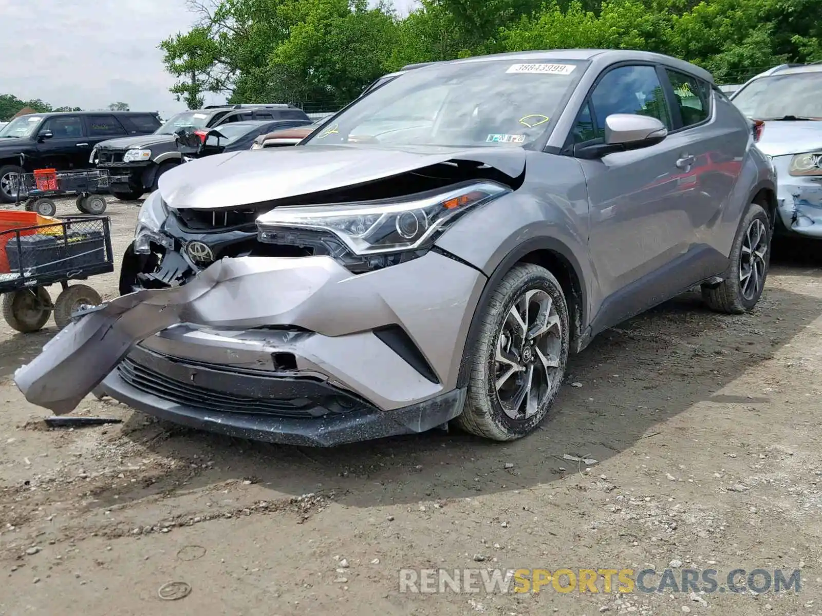 2 Фотография поврежденного автомобиля NMTKHMBX7KR086778 TOYOTA C-HR XLE 2019