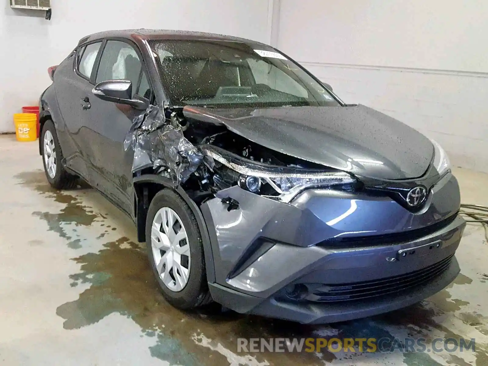 1 Photograph of a damaged car NMTKHMBX8KR089916 TOYOTA C-HR XLE 2019