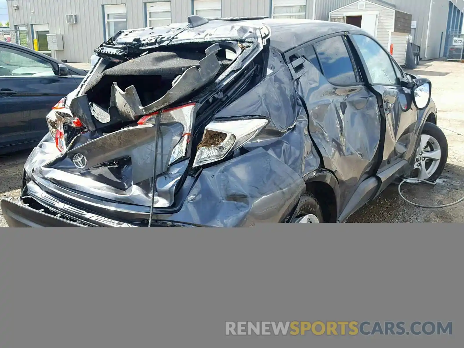 4 Photograph of a damaged car NMTKHMBXXKR073877 TOYOTA C-HR XLE 2019