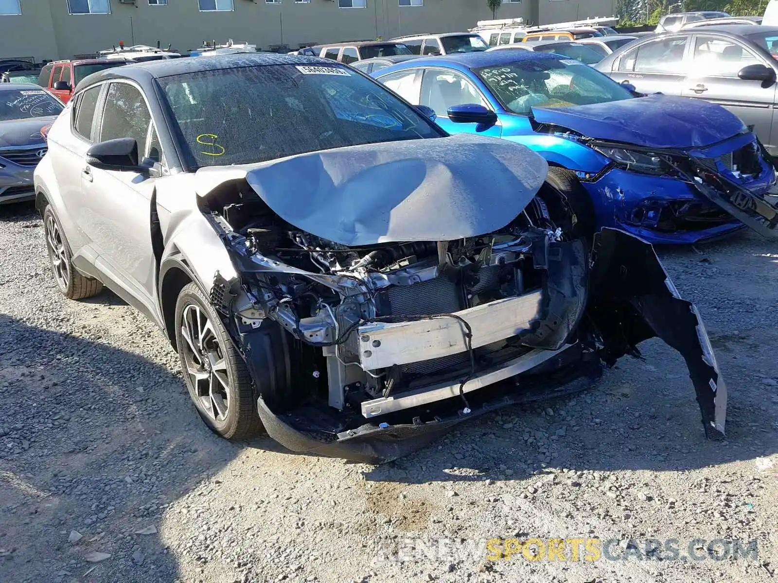 1 Photograph of a damaged car NMTKHMBXXKR084278 TOYOTA C-HR XLE 2019