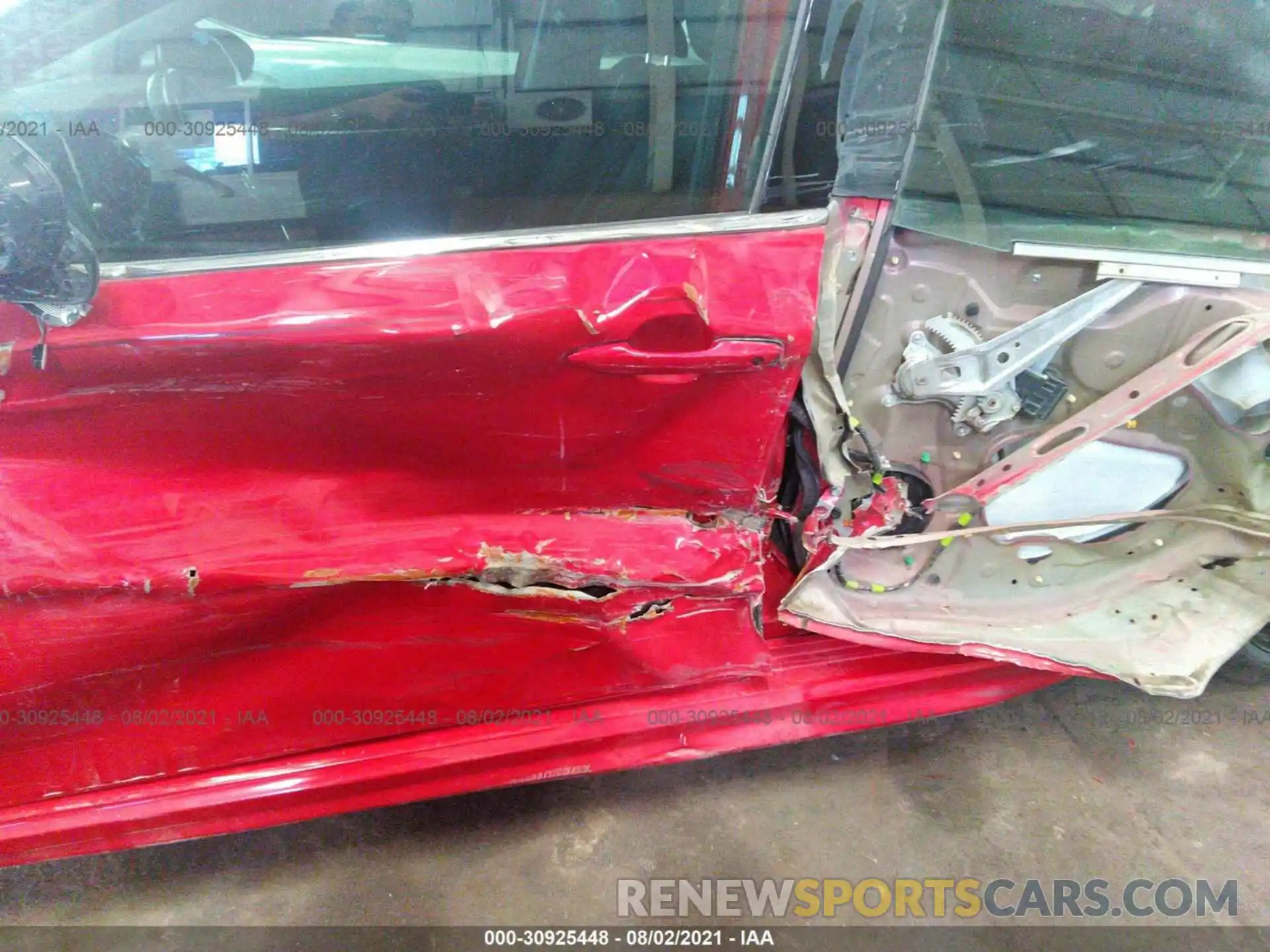 6 Photograph of a damaged car 000B61HK5KU170204 TOYOTA CAMRY 2019