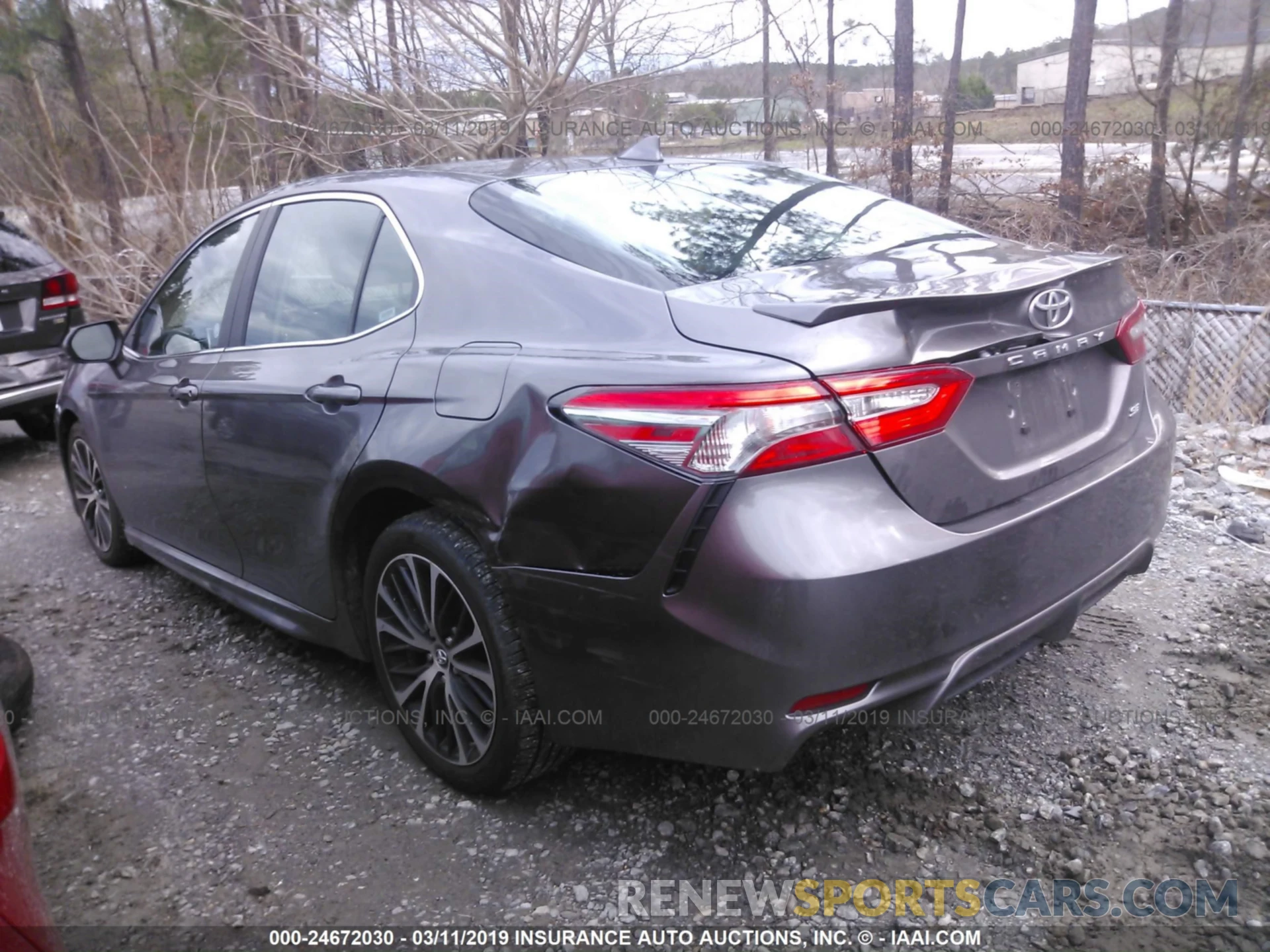 3 Photograph of a damaged car 4T1B11HK0KU160212 TOYOTA CAMRY 2019