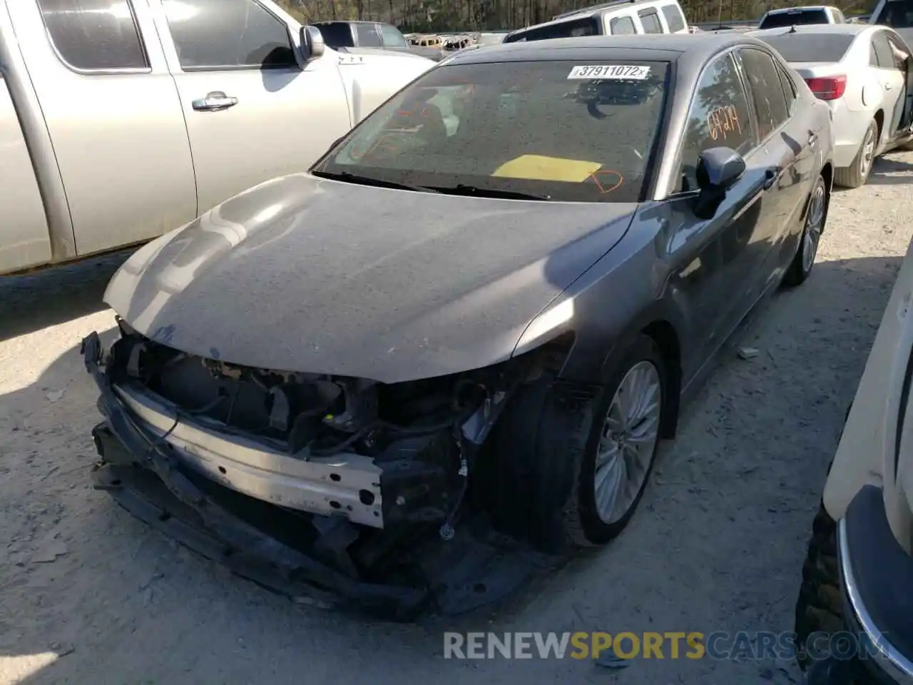 2 Photograph of a damaged car 4T1B11HK0KU160629 TOYOTA CAMRY 2019